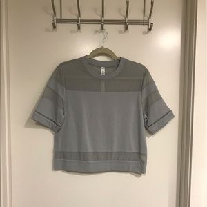 Alo Yoga top athletic